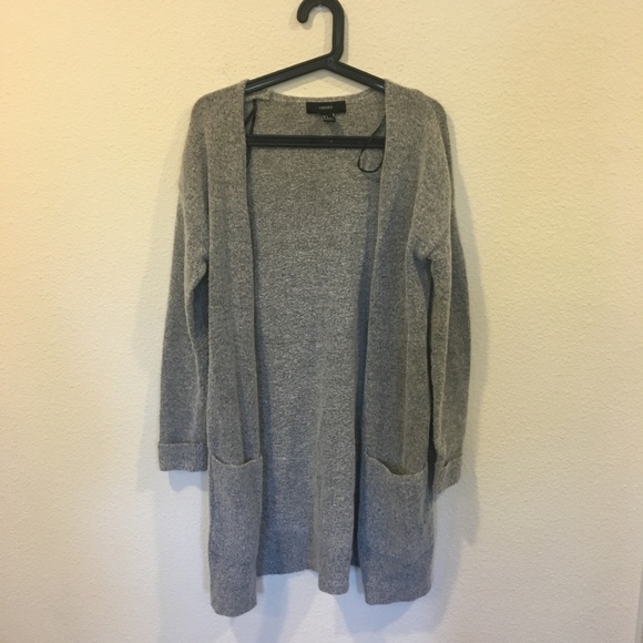 Forever 21 Sweaters - Forever 21 gray knit cardigan Forever 21 Sweaters - Forever 21 gray knit cardigan